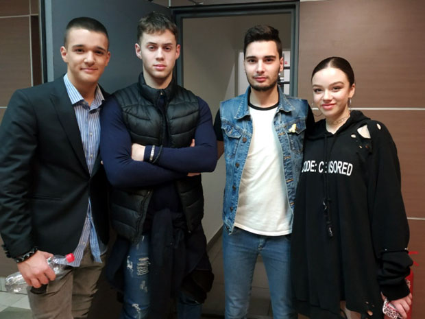 Звездице певале за оболеле од рака